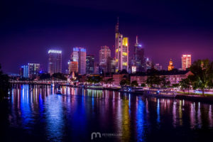 skyline-frankfurt-am-main-silhouette-skyscrapers-night-glow