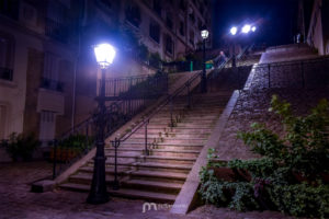 montmartre-paris-stairs-by-night-2