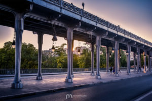 paris-pont-bir-hakeim-sunset